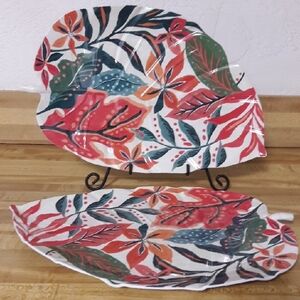 NWT "Coastal Home" Leaf-Shaped Melamine Platters Set of 2